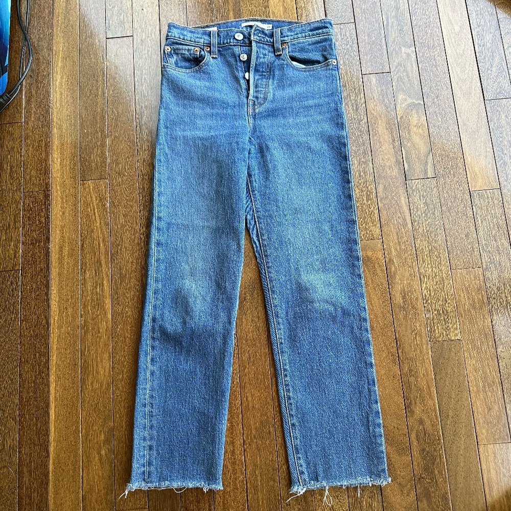 Levi's High-Rise Straight Leg Jeans in Medium Blue Denim
